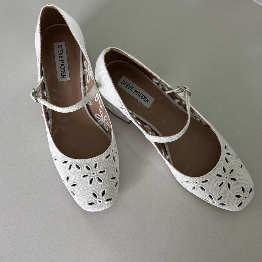 Steve Madden White Eyelet Mary Jane